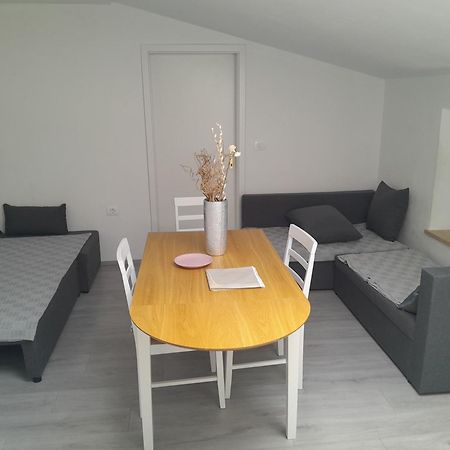 Apartmaji Strunjan ปอร์โตรอซ ภายนอก รูปภาพ
